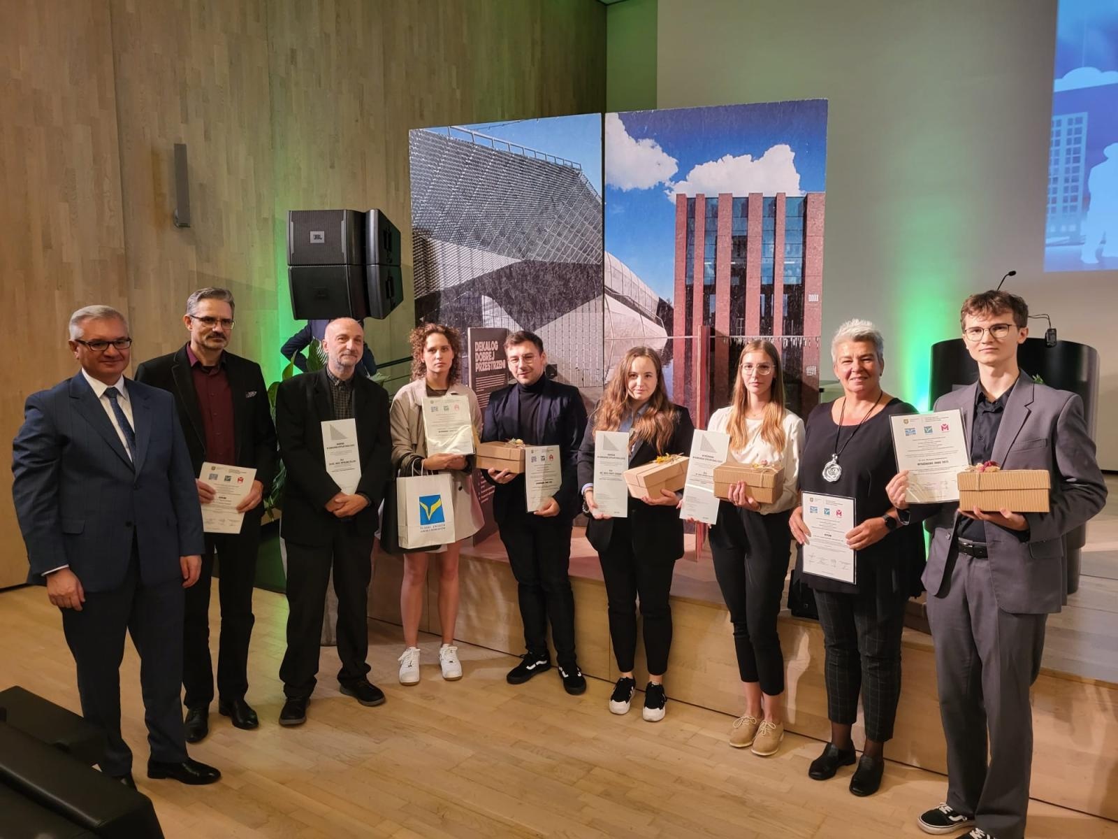 Zdjęcie w galerii na portalu naszraciborz.pl: Wybrano najlepsze prace dyplomowe i kursowe w województwie śląskim wiadomości z regionu