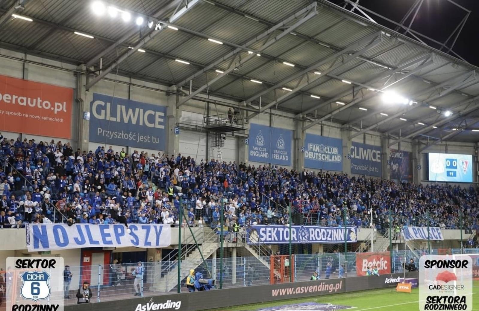 Zdjęcie w galerii na portalu naszraciborz.pl: Niebieski Racibórz zaprasza mecz Ruch Chorzów vs. Śląsk Wrocław wiadomości z regionu