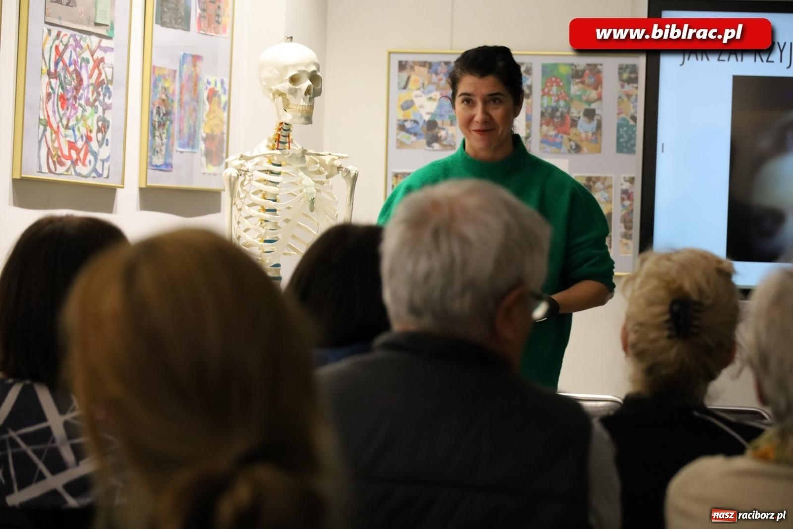 Zdjęcie w galerii na portalu naszraciborz.pl: Wdech i wydech z Patrycją Chomiczewską w raciborskiej bibliotece wiadomości z regionu