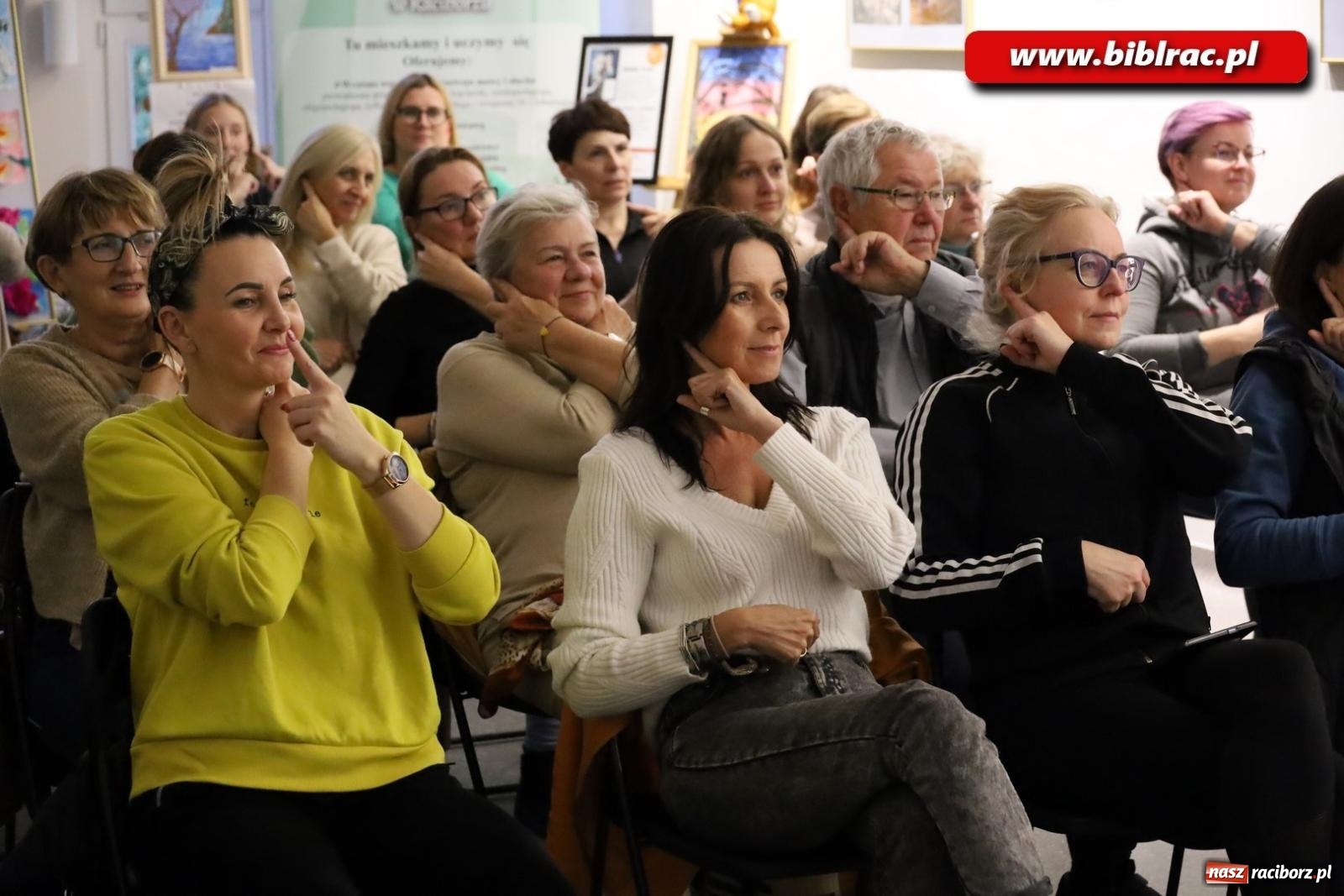 Zdjęcie w galerii na portalu naszraciborz.pl: Wdech i wydech z Patrycją Chomiczewską w raciborskiej bibliotece wiadomości z regionu