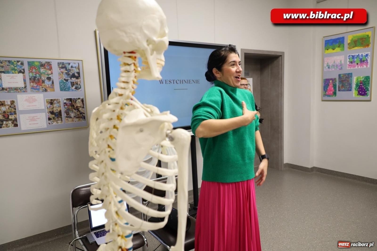 Zdjęcie w galerii na portalu naszraciborz.pl: Wdech i wydech z Patrycją Chomiczewską w raciborskiej bibliotece wiadomości z regionu