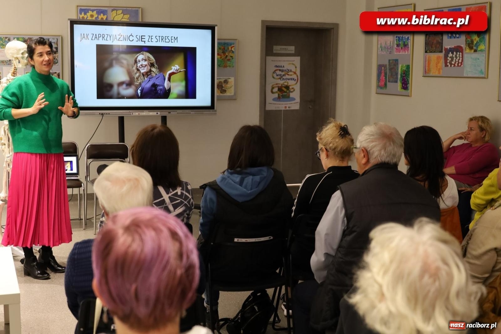 Zdjęcie w galerii na portalu naszraciborz.pl: Wdech i wydech z Patrycją Chomiczewską w raciborskiej bibliotece wiadomości z regionu