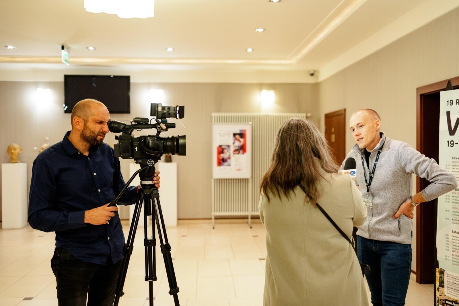 Zdjęcie w galerii na portalu naszraciborz.pl: XIX Raciborski Festiwal Podróżniczy Wiatraki oficjalnie rozpoczęty! wiadomości z regionu