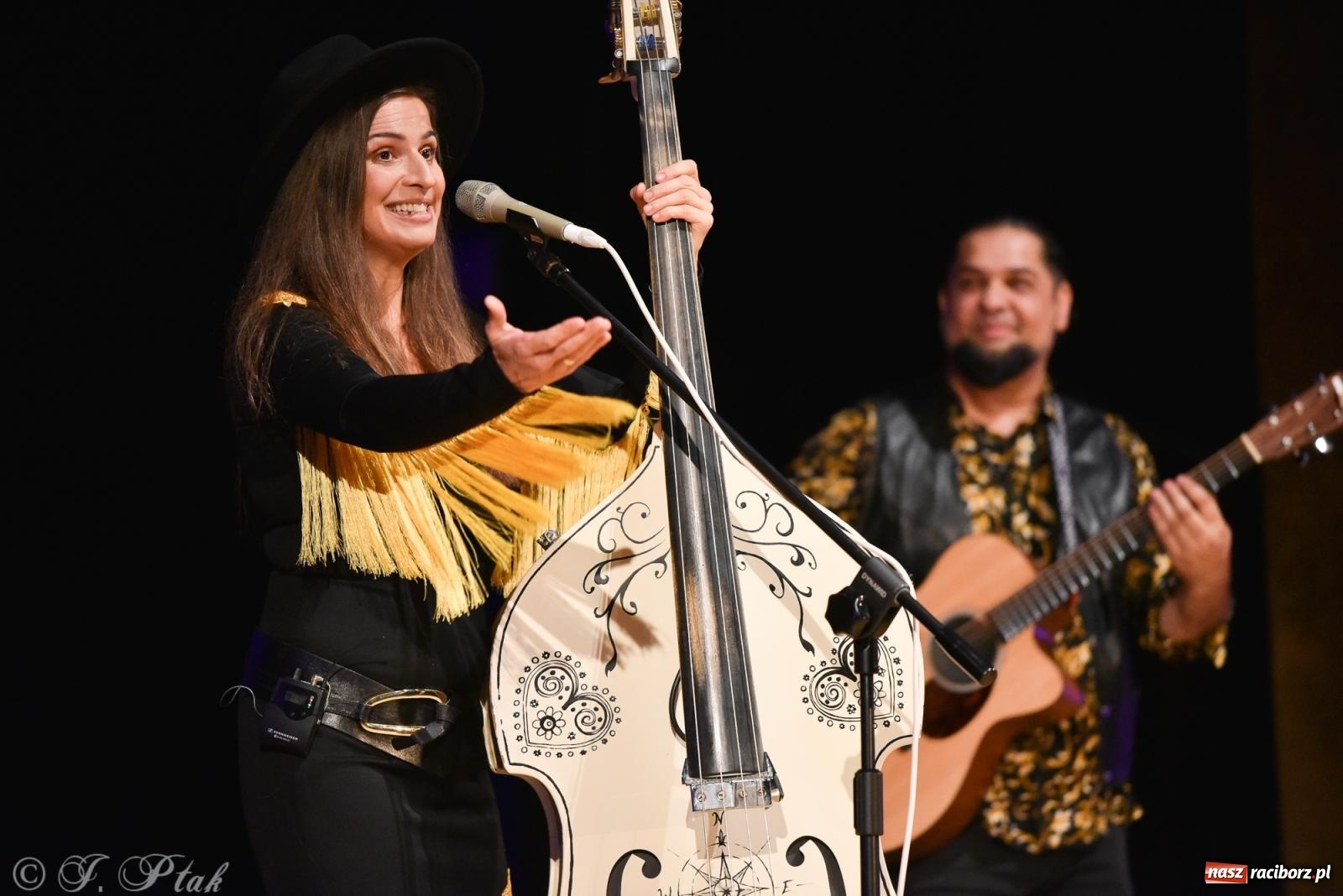 Zdjęcie w galerii na portalu naszraciborz.pl: Megitza & Mirga Pete na deskach RCK [FOTO i WIDEO] wiadomości z regionu