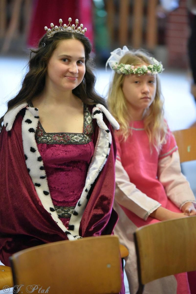 Zdjęcie w galerii na portalu naszraciborz.pl: Urodziny Osiemnastki. 30 lat szkoły w kalejdoskopie wiadomości z regionu