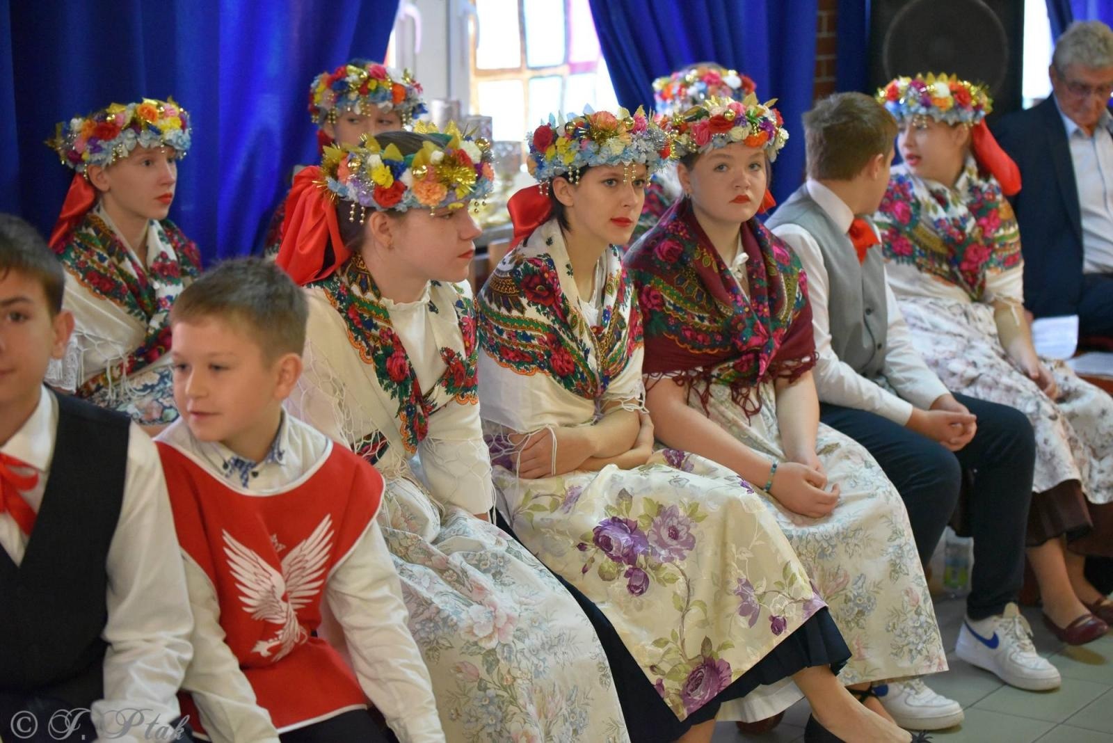 Zdjęcie w galerii na portalu naszraciborz.pl: Urodziny Osiemnastki. 30 lat szkoły w kalejdoskopie wiadomości z regionu