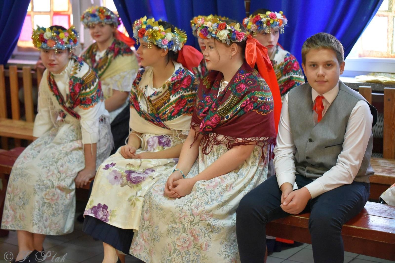 Zdjęcie w galerii na portalu naszraciborz.pl: Urodziny Osiemnastki. 30 lat szkoły w kalejdoskopie wiadomości z regionu