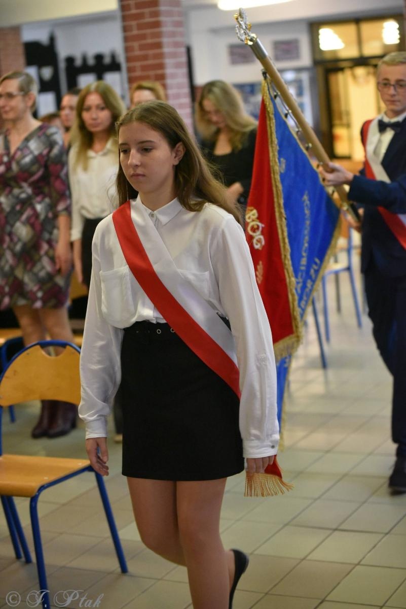 Zdjęcie w galerii na portalu naszraciborz.pl: Urodziny Osiemnastki. 30 lat szkoły w kalejdoskopie wiadomości z regionu