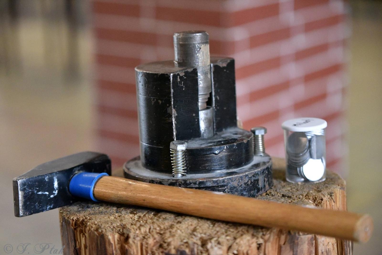 Zdjęcie w galerii na portalu naszraciborz.pl: Urodziny Osiemnastki. 30 lat szkoły w kalejdoskopie wiadomości z regionu