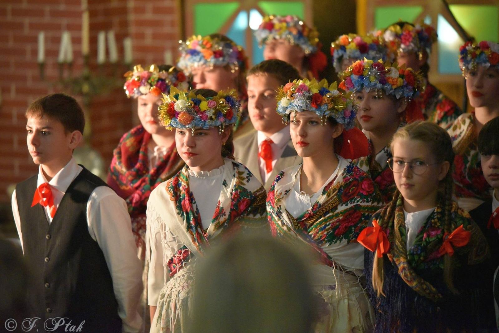 Zdjęcie w galerii na portalu naszraciborz.pl: Urodziny Osiemnastki. 30 lat szkoły w kalejdoskopie wiadomości z regionu