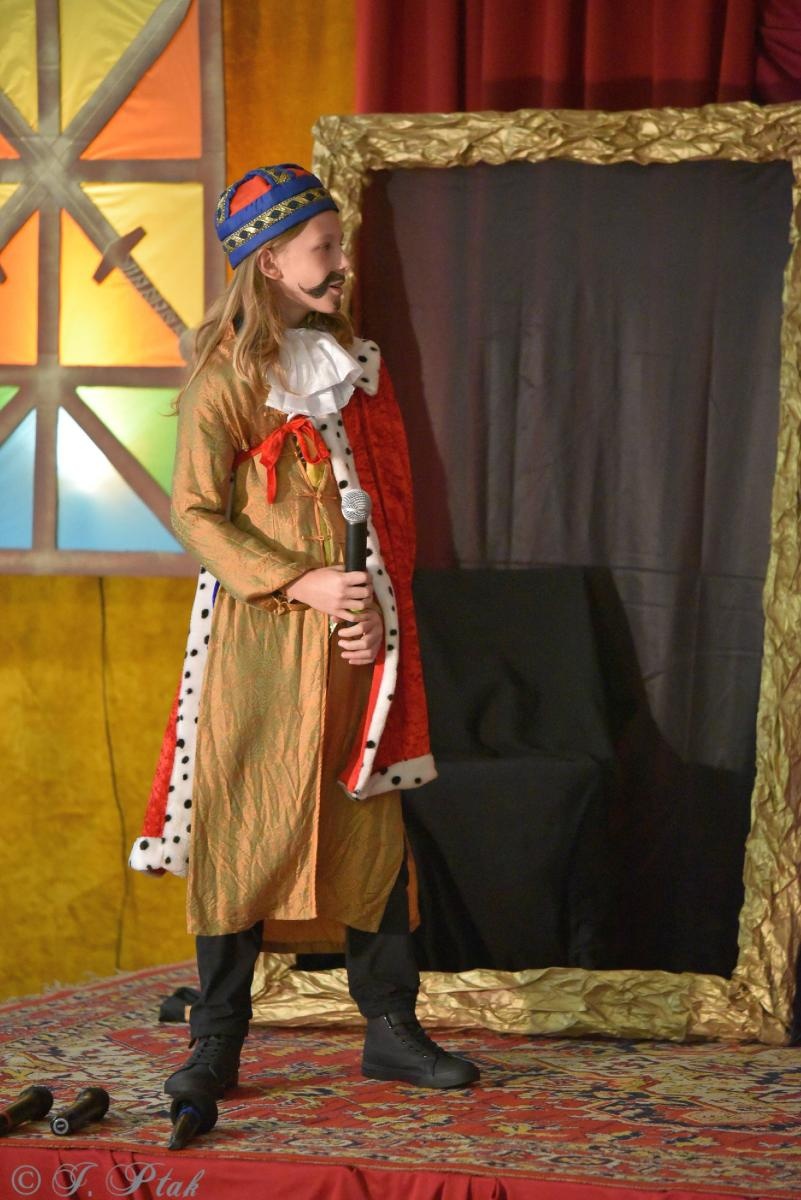 Zdjęcie w galerii na portalu naszraciborz.pl: Urodziny Osiemnastki. 30 lat szkoły w kalejdoskopie wiadomości z regionu