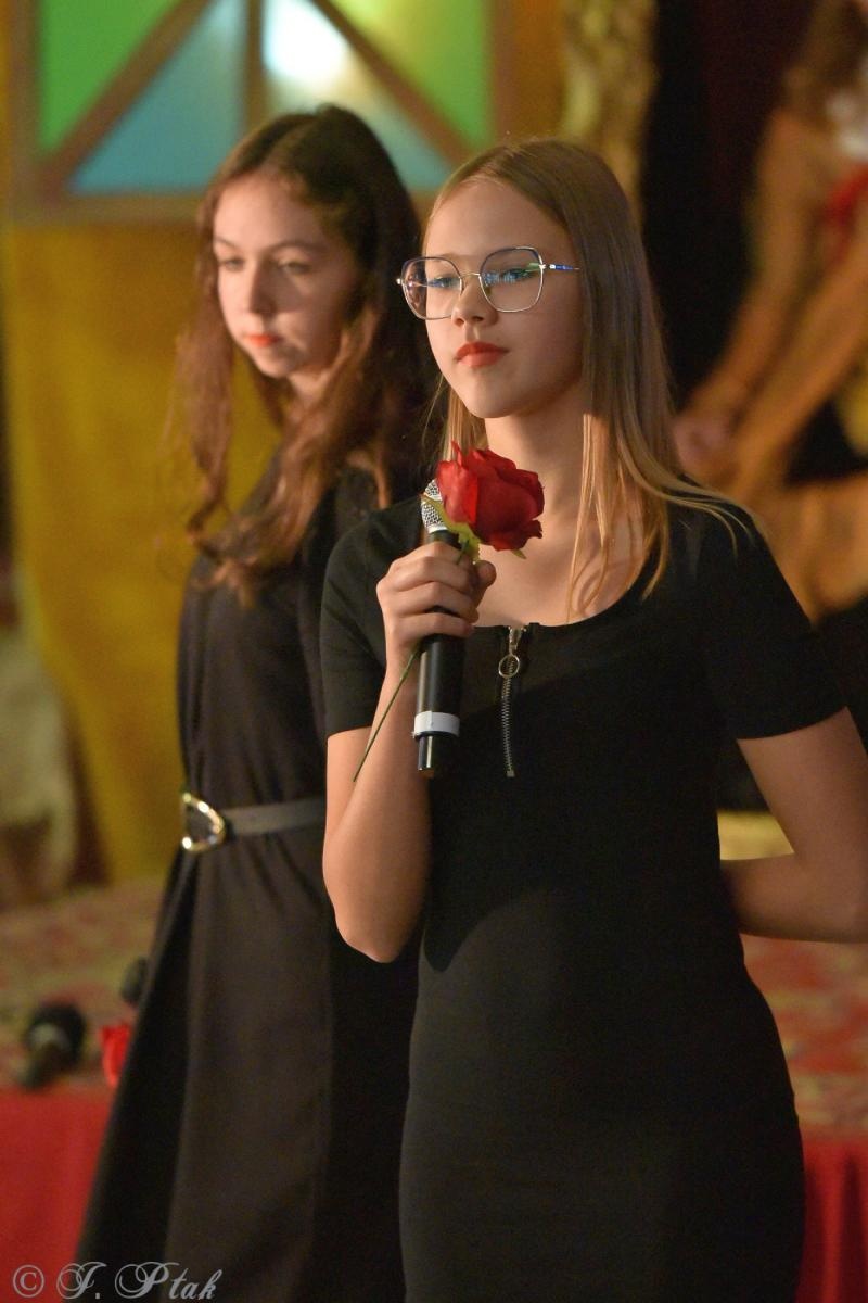 Zdjęcie w galerii na portalu naszraciborz.pl: Urodziny Osiemnastki. 30 lat szkoły w kalejdoskopie wiadomości z regionu