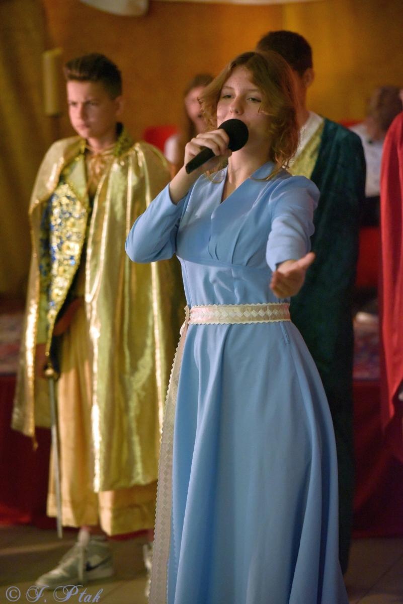 Zdjęcie w galerii na portalu naszraciborz.pl: Urodziny Osiemnastki. 30 lat szkoły w kalejdoskopie wiadomości z regionu