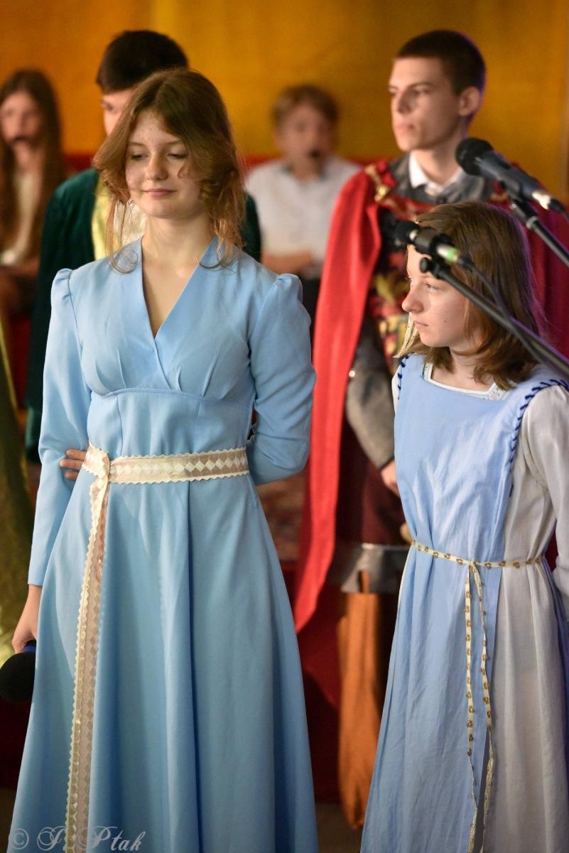 Zdjęcie w galerii na portalu naszraciborz.pl: Urodziny Osiemnastki. 30 lat szkoły w kalejdoskopie wiadomości z regionu