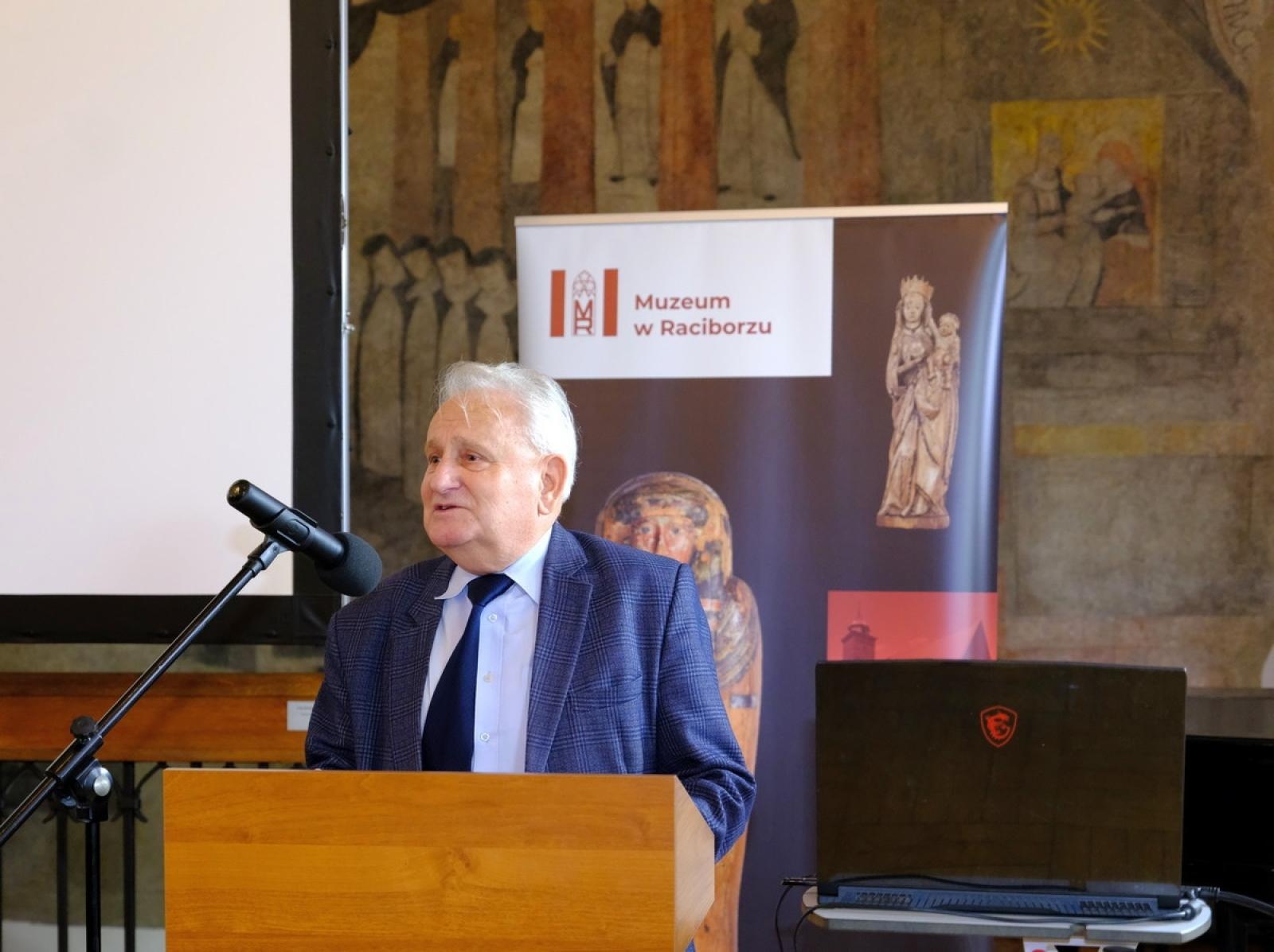 Zdjęcie w galerii na portalu naszraciborz.pl: Niekoronowany król Górnego Śląska bohaterem konferencji w Muzeum wiadomości z regionu