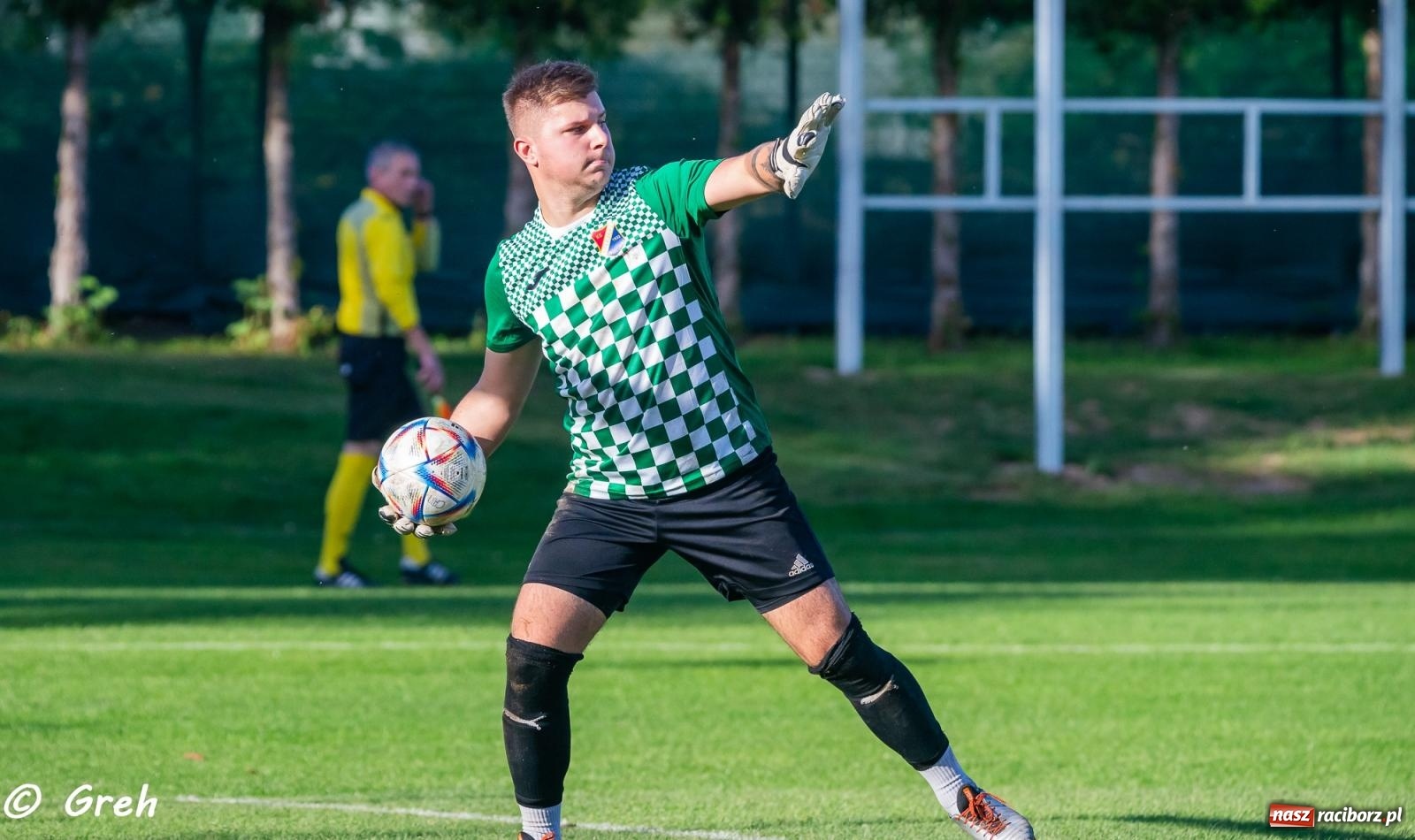 Zdjęcie w galerii na portalu naszraciborz.pl: Wyrównany bój Kolejarza i Rozwoju zakończony podziałem punktów [FOTO] wiadomości z regionu