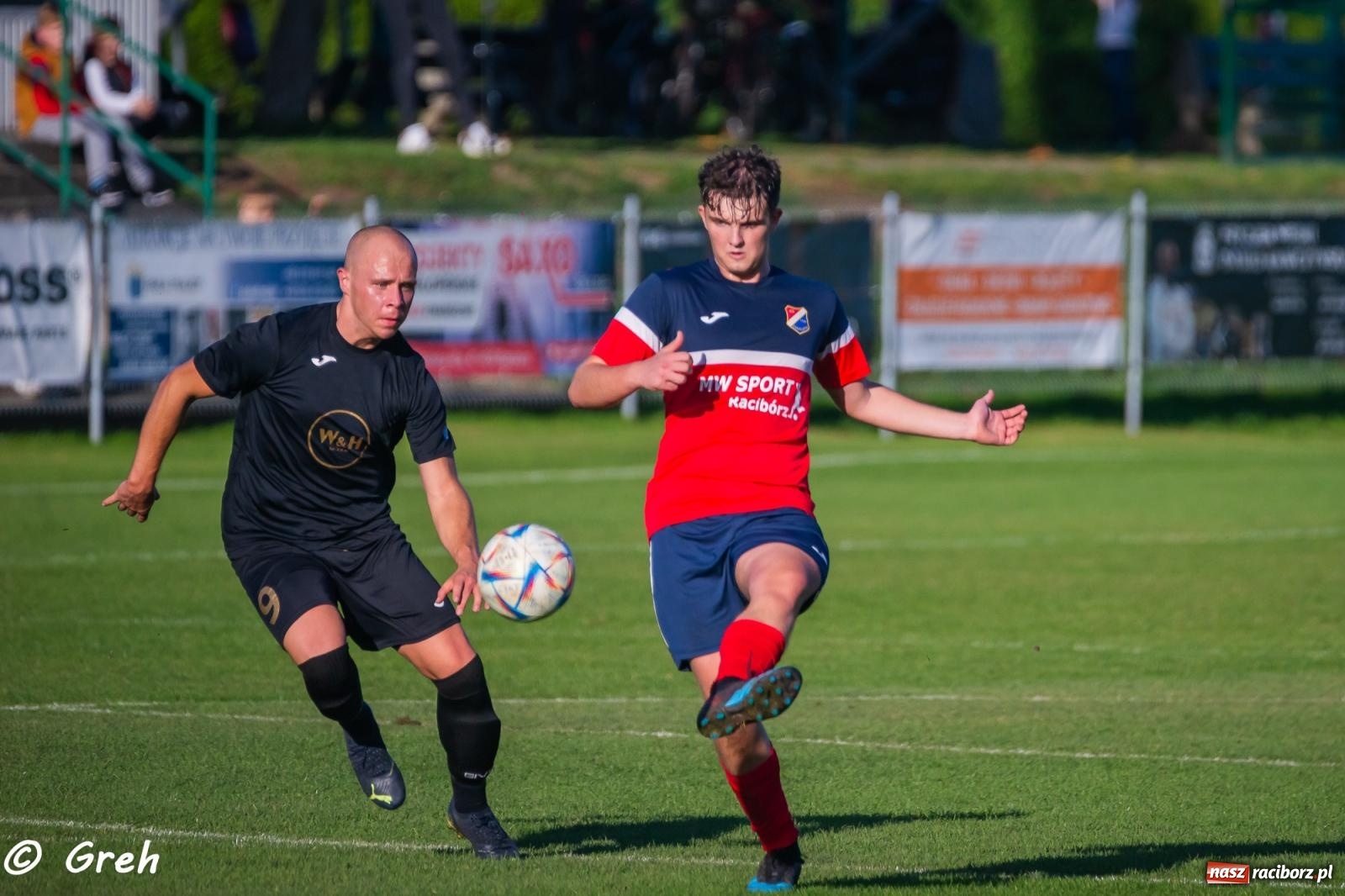 Zdjęcie w galerii na portalu naszraciborz.pl: Wyrównany bój Kolejarza i Rozwoju zakończony podziałem punktów [FOTO] wiadomości z regionu