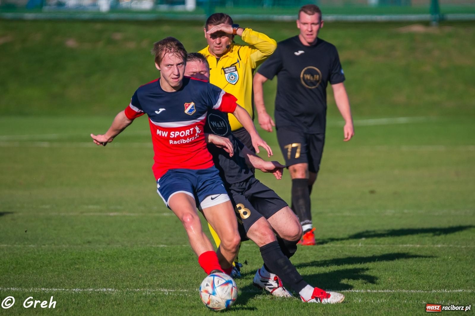 Zdjęcie w galerii na portalu naszraciborz.pl: Wyrównany bój Kolejarza i Rozwoju zakończony podziałem punktów [FOTO] wiadomości z regionu