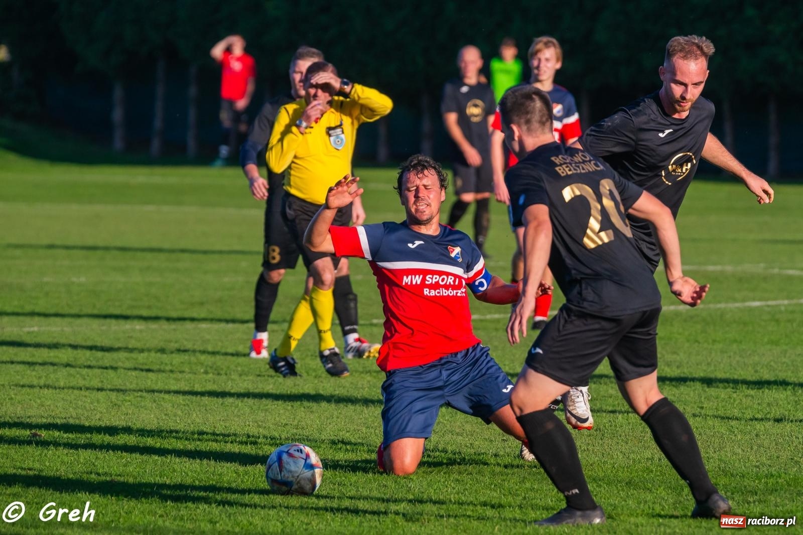 Zdjęcie w galerii na portalu naszraciborz.pl: Wyrównany bój Kolejarza i Rozwoju zakończony podziałem punktów [FOTO] wiadomości z regionu