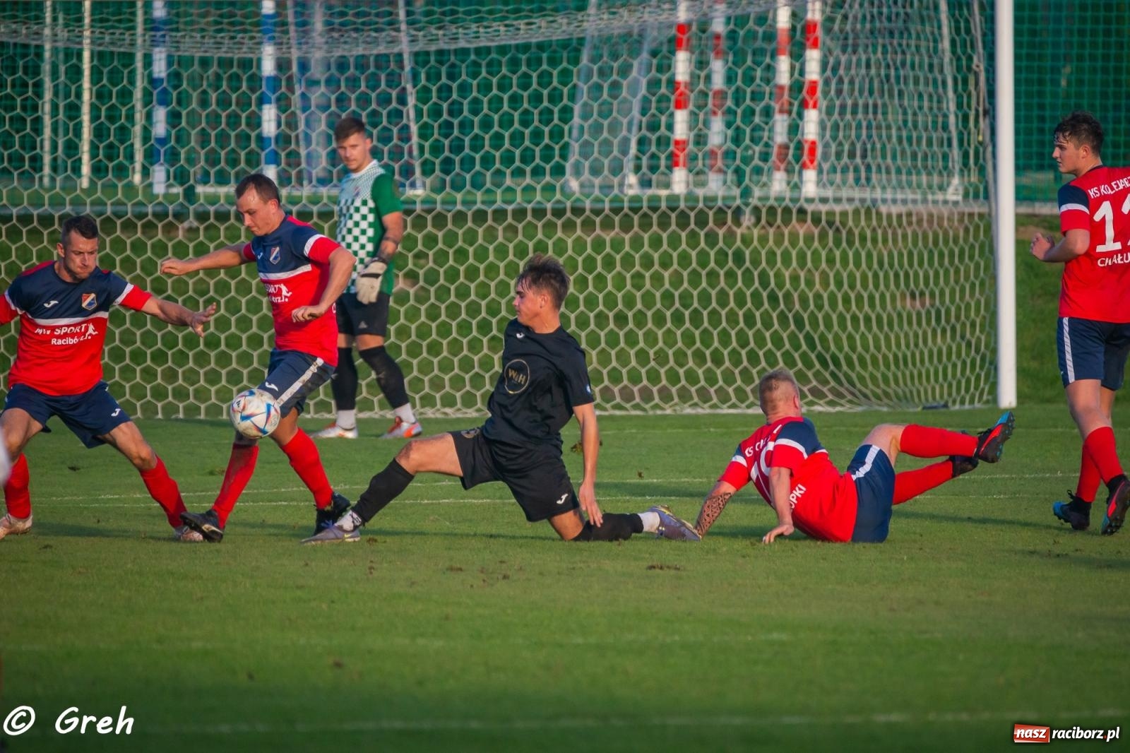 Zdjęcie w galerii na portalu naszraciborz.pl: Wyrównany bój Kolejarza i Rozwoju zakończony podziałem punktów [FOTO] wiadomości z regionu