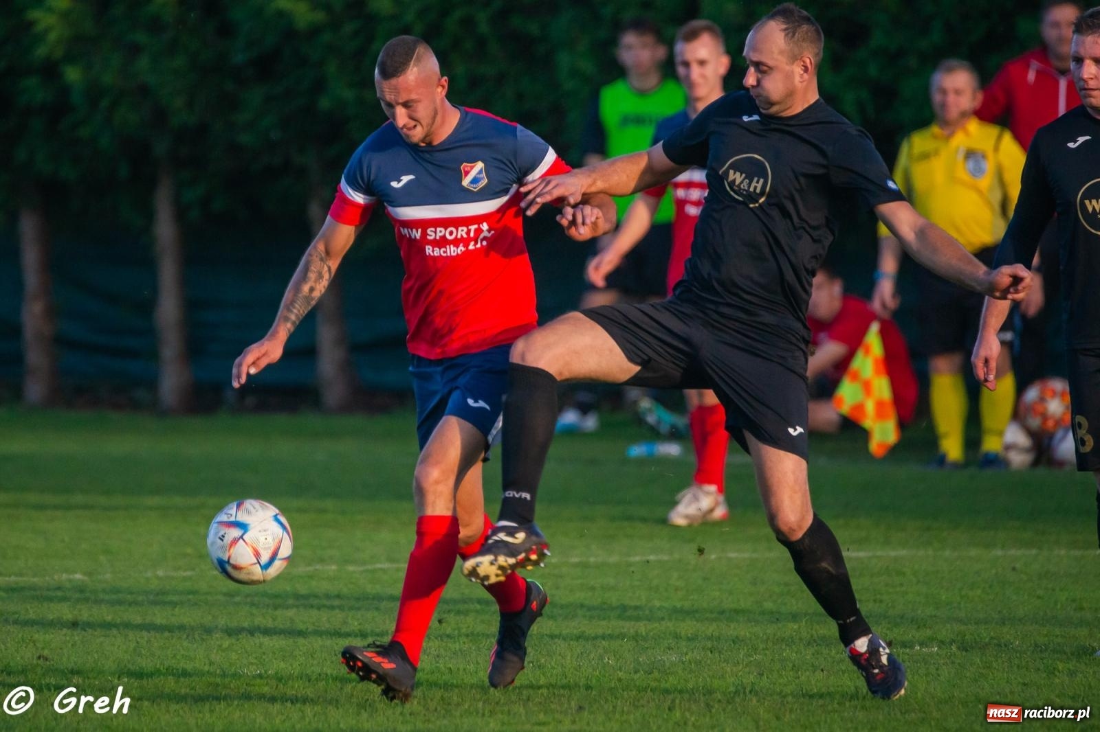 Zdjęcie w galerii na portalu naszraciborz.pl: Wyrównany bój Kolejarza i Rozwoju zakończony podziałem punktów [FOTO] wiadomości z regionu