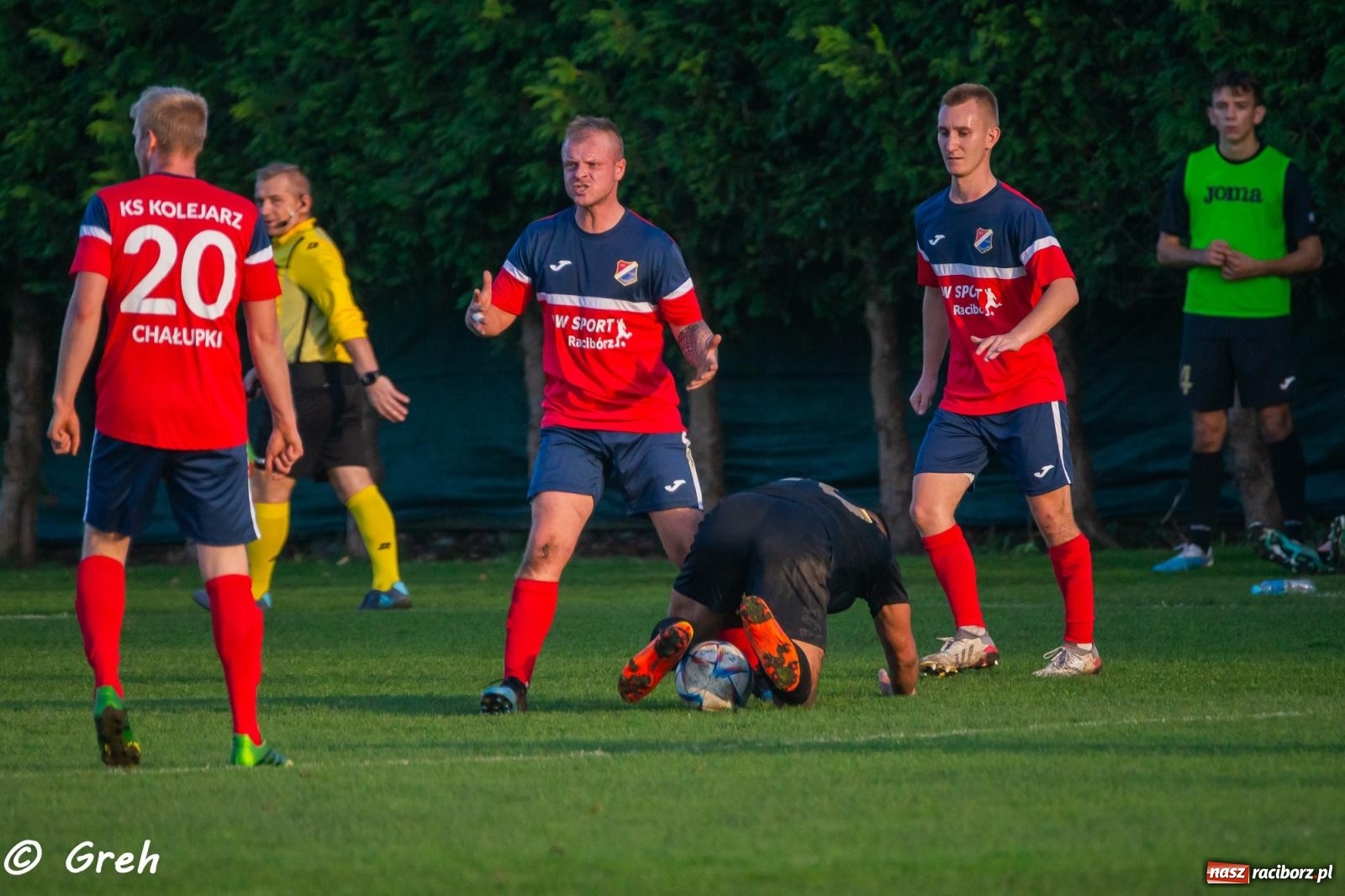 Zdjęcie w galerii na portalu naszraciborz.pl: Wyrównany bój Kolejarza i Rozwoju zakończony podziałem punktów [FOTO] wiadomości z regionu