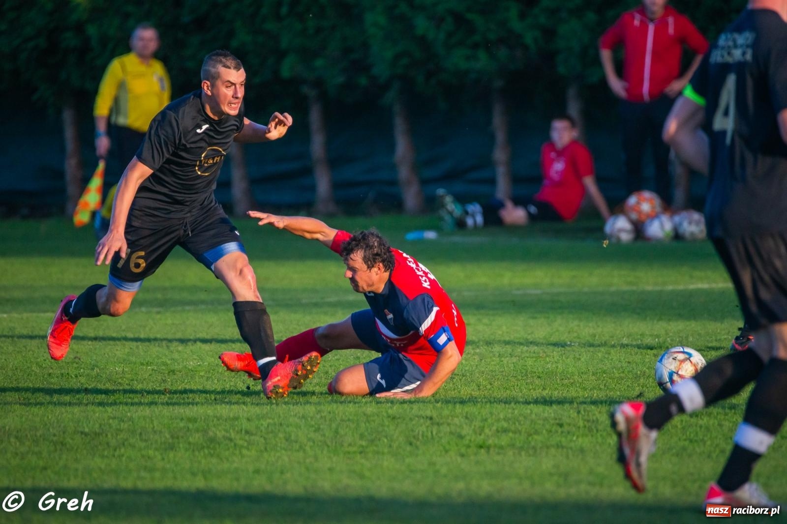 Zdjęcie w galerii na portalu naszraciborz.pl: Wyrównany bój Kolejarza i Rozwoju zakończony podziałem punktów [FOTO] wiadomości z regionu