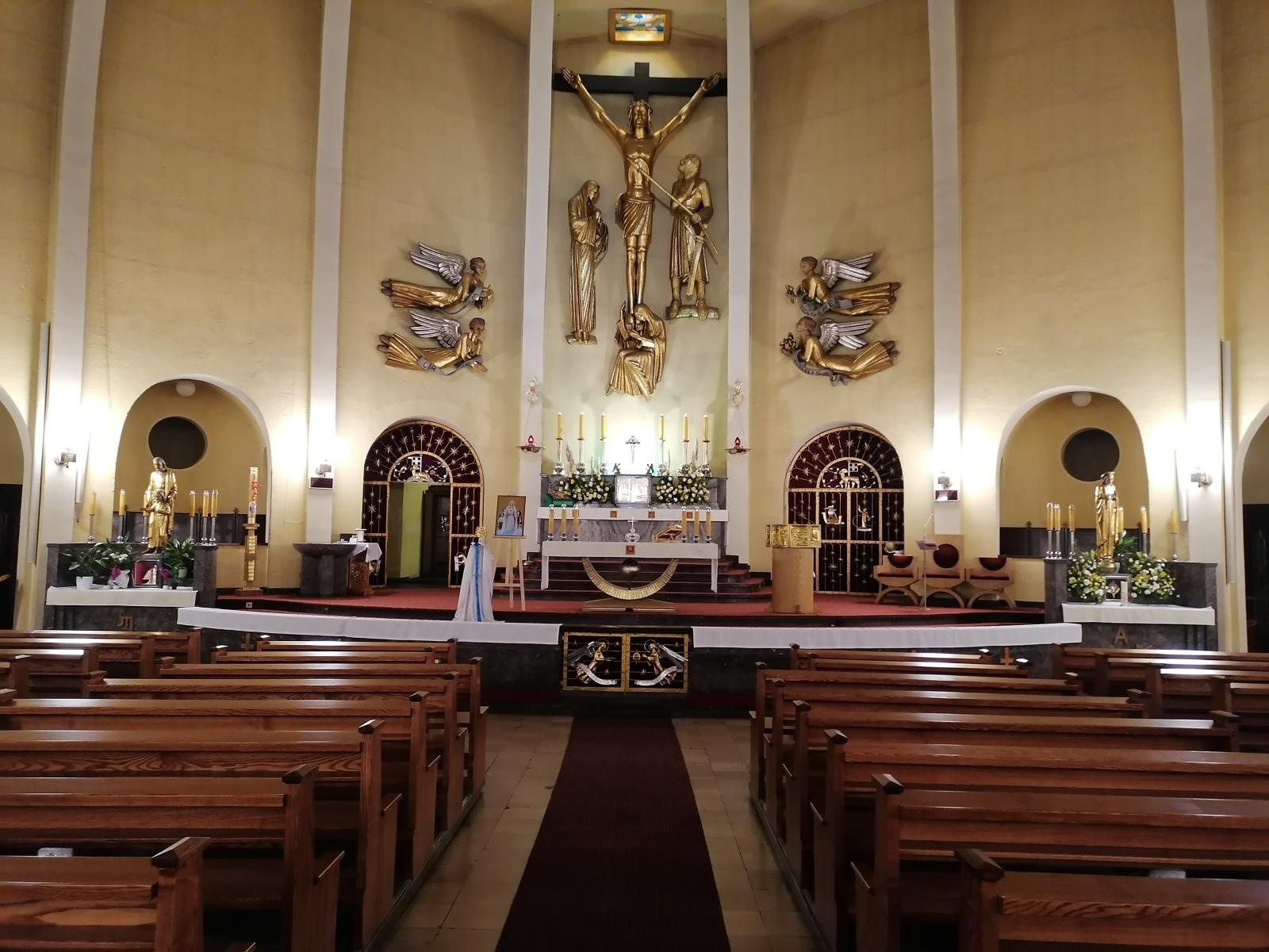 Zdjęcie w galerii na portalu naszraciborz.pl: Misje św. i relikwie dzieci fatimskich w okrąglaku wiadomości z regionu