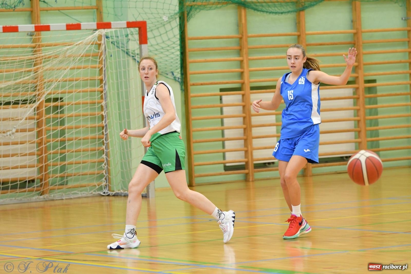 Zdjęcie w galerii na portalu naszraciborz.pl: Druga wygrana RKK. Raciborzanki liderkami [FOTO] wiadomości z regionu