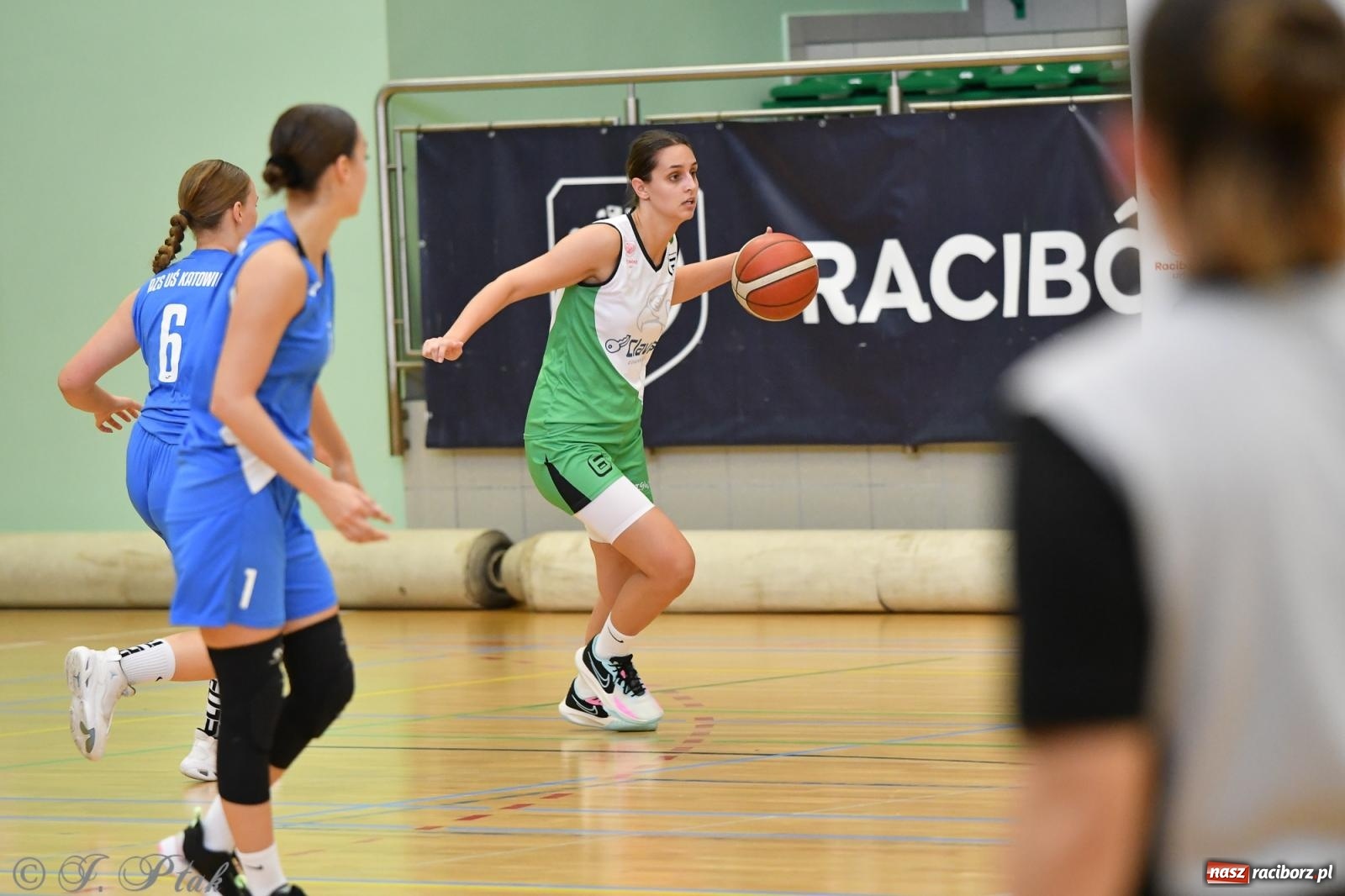 Zdjęcie w galerii na portalu naszraciborz.pl: Druga wygrana RKK. Raciborzanki liderkami [FOTO] wiadomości z regionu