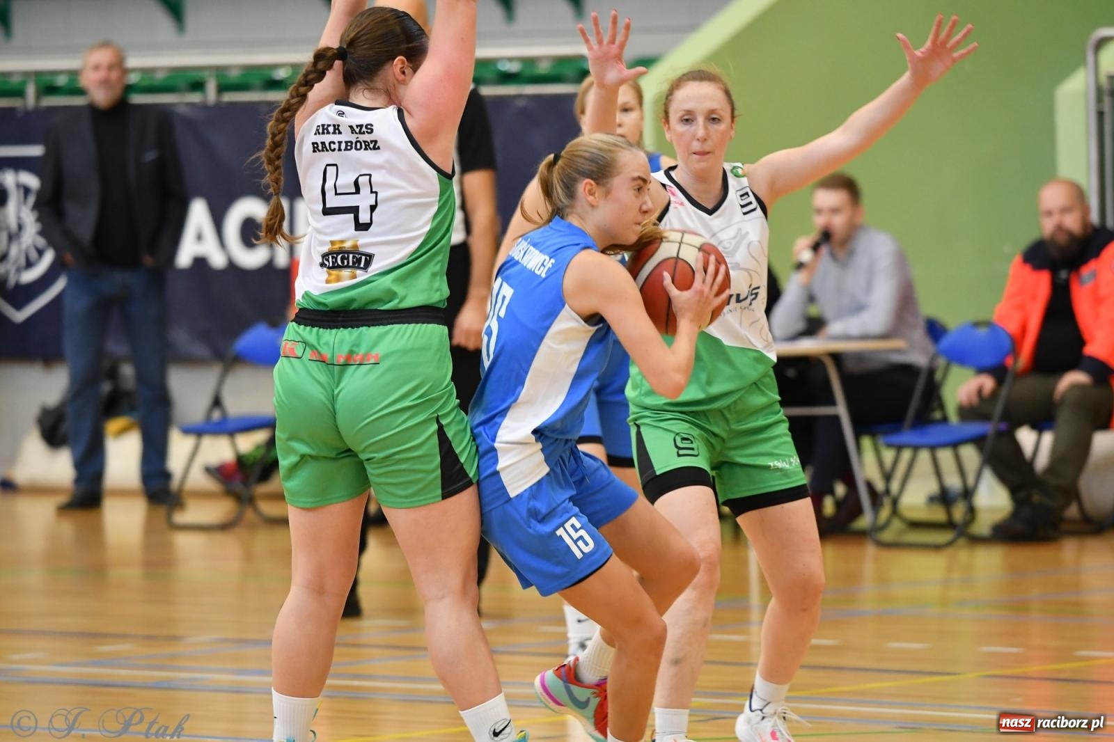 Zdjęcie w galerii na portalu naszraciborz.pl: Druga wygrana RKK. Raciborzanki liderkami [FOTO] wiadomości z regionu