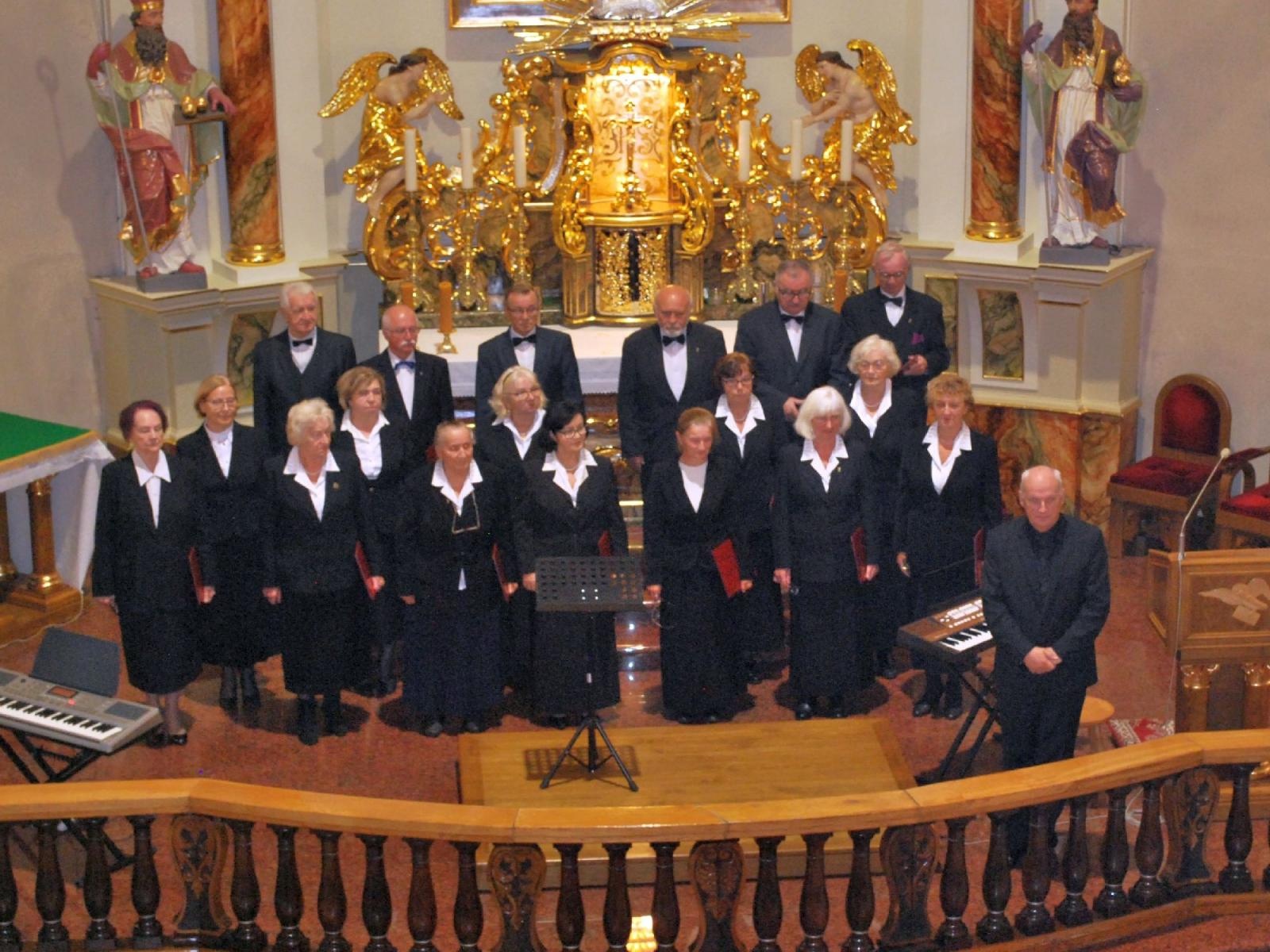 Zdjęcie w galerii na portalu naszraciborz.pl: Chóralna uczta pogranicza w Krzyżanowicach wiadomości z regionu