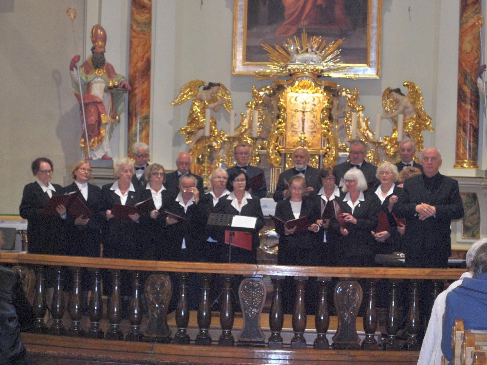 Zdjęcie w galerii na portalu naszraciborz.pl: Chóralna uczta pogranicza w Krzyżanowicach wiadomości z regionu