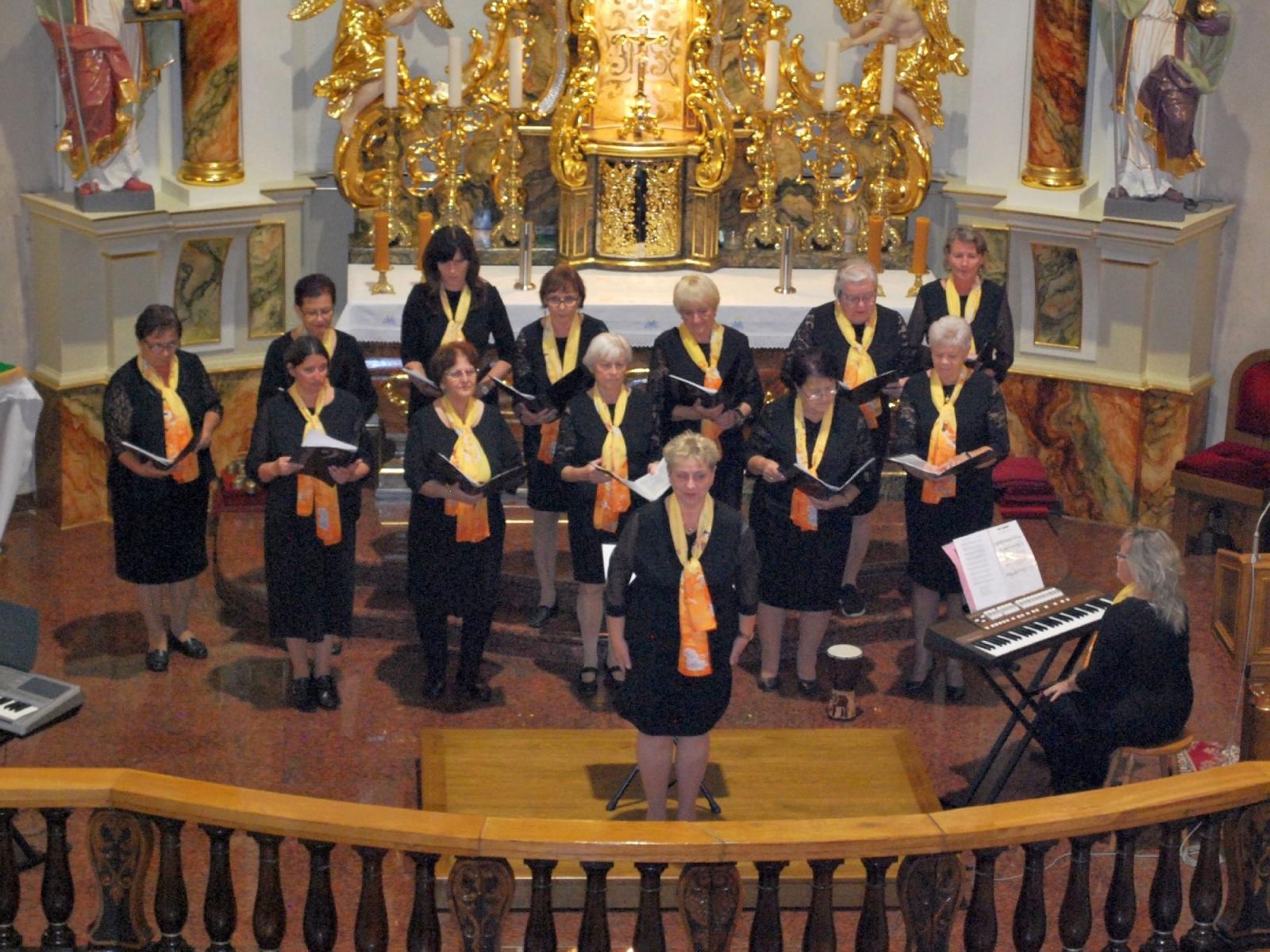 Zdjęcie w galerii na portalu naszraciborz.pl: Chóralna uczta pogranicza w Krzyżanowicach wiadomości z regionu