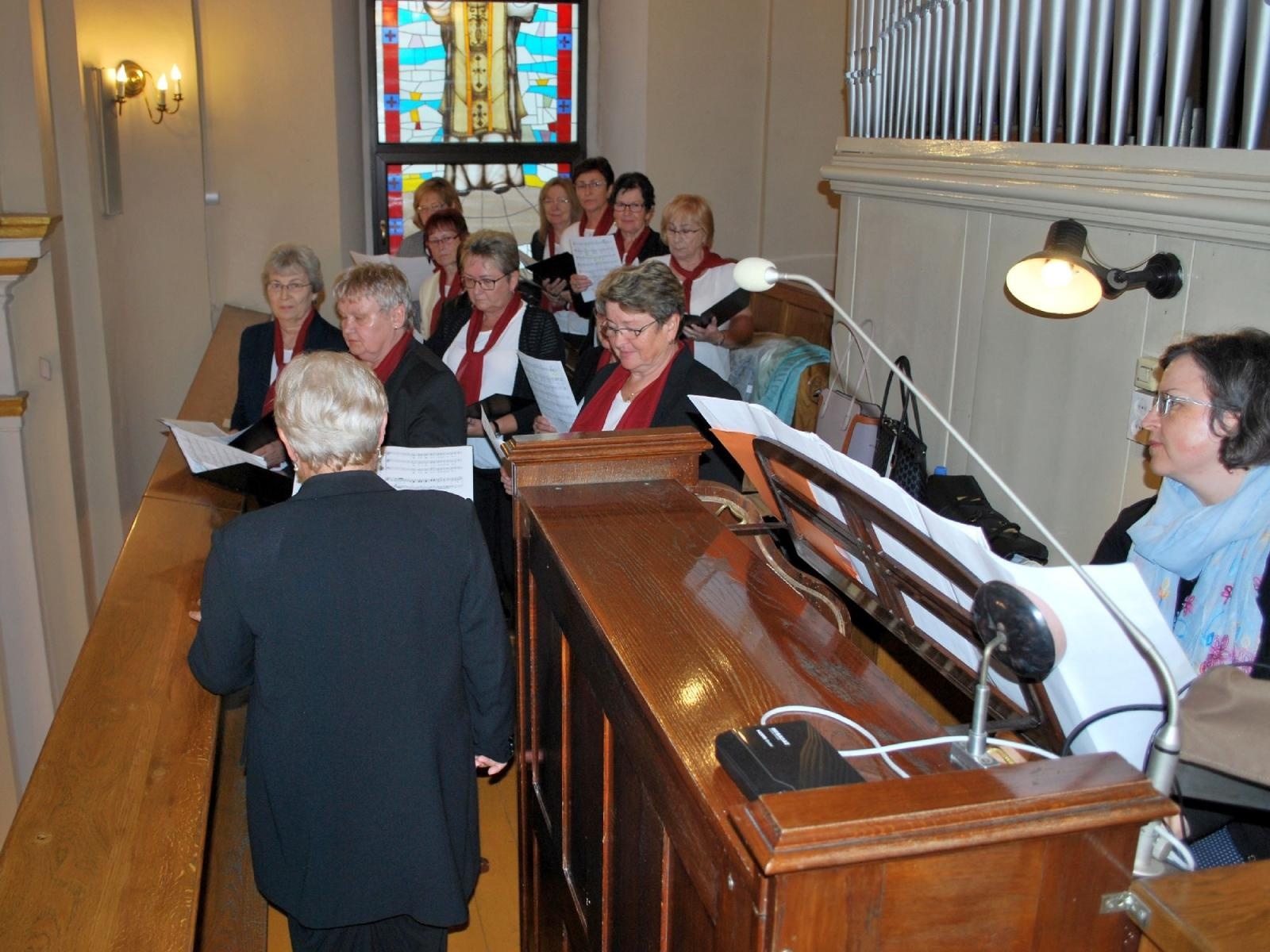 Zdjęcie w galerii na portalu naszraciborz.pl: Chóralna uczta pogranicza w Krzyżanowicach wiadomości z regionu