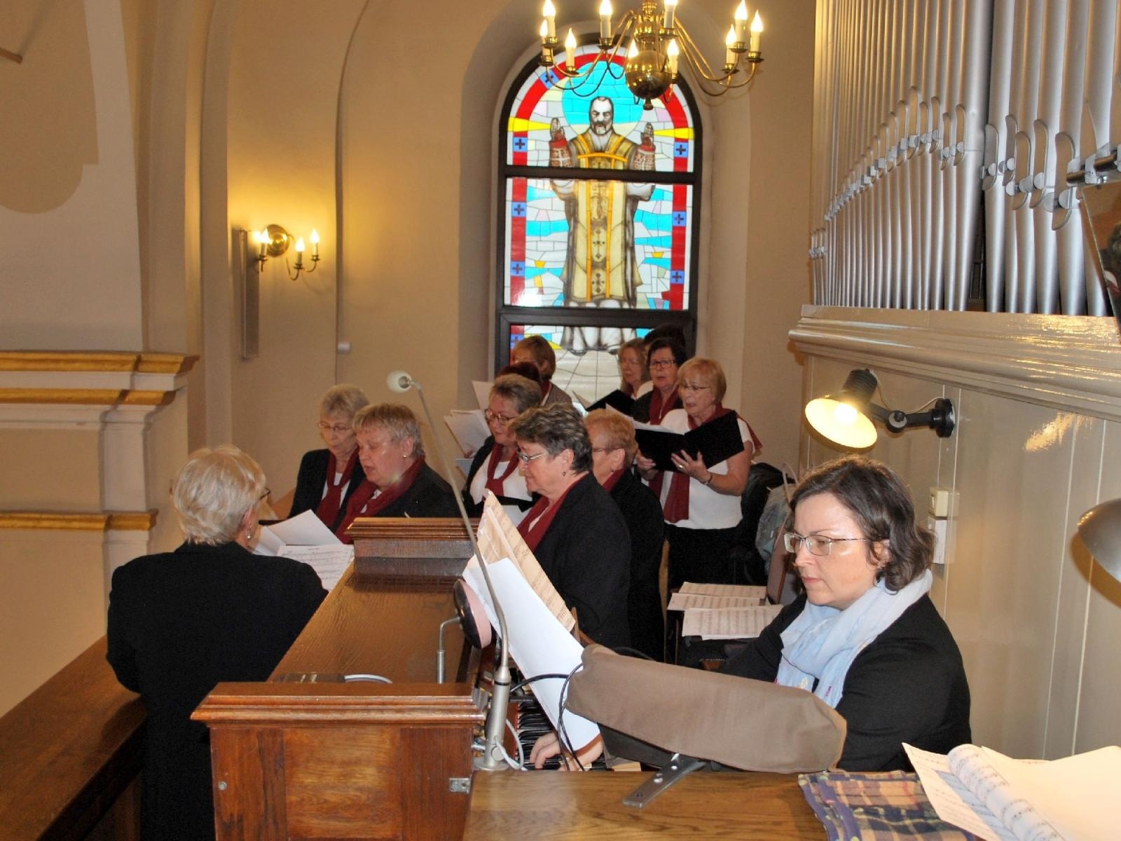 Zdjęcie w galerii na portalu naszraciborz.pl: Chóralna uczta pogranicza w Krzyżanowicach wiadomości z regionu