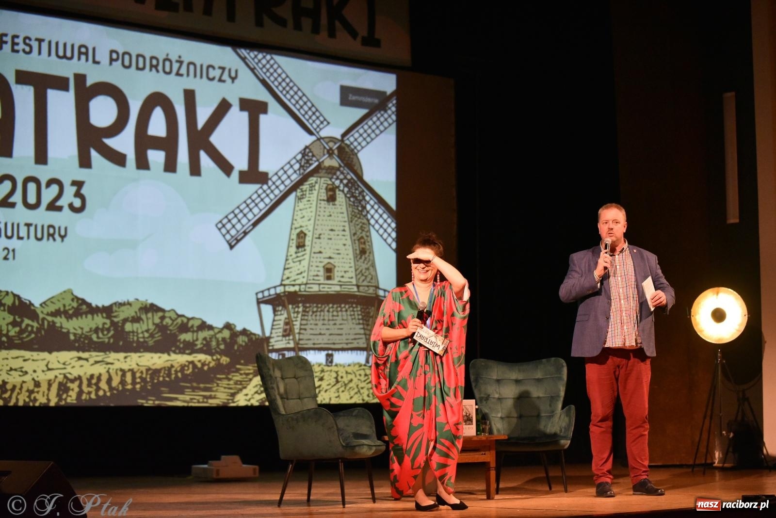 Zdjęcie w galerii na portalu naszraciborz.pl: Lodowi jeźdźcy i kubańskie rytmy. Rybicki i Kydryński na finał Wiatraków wiadomości z regionu
