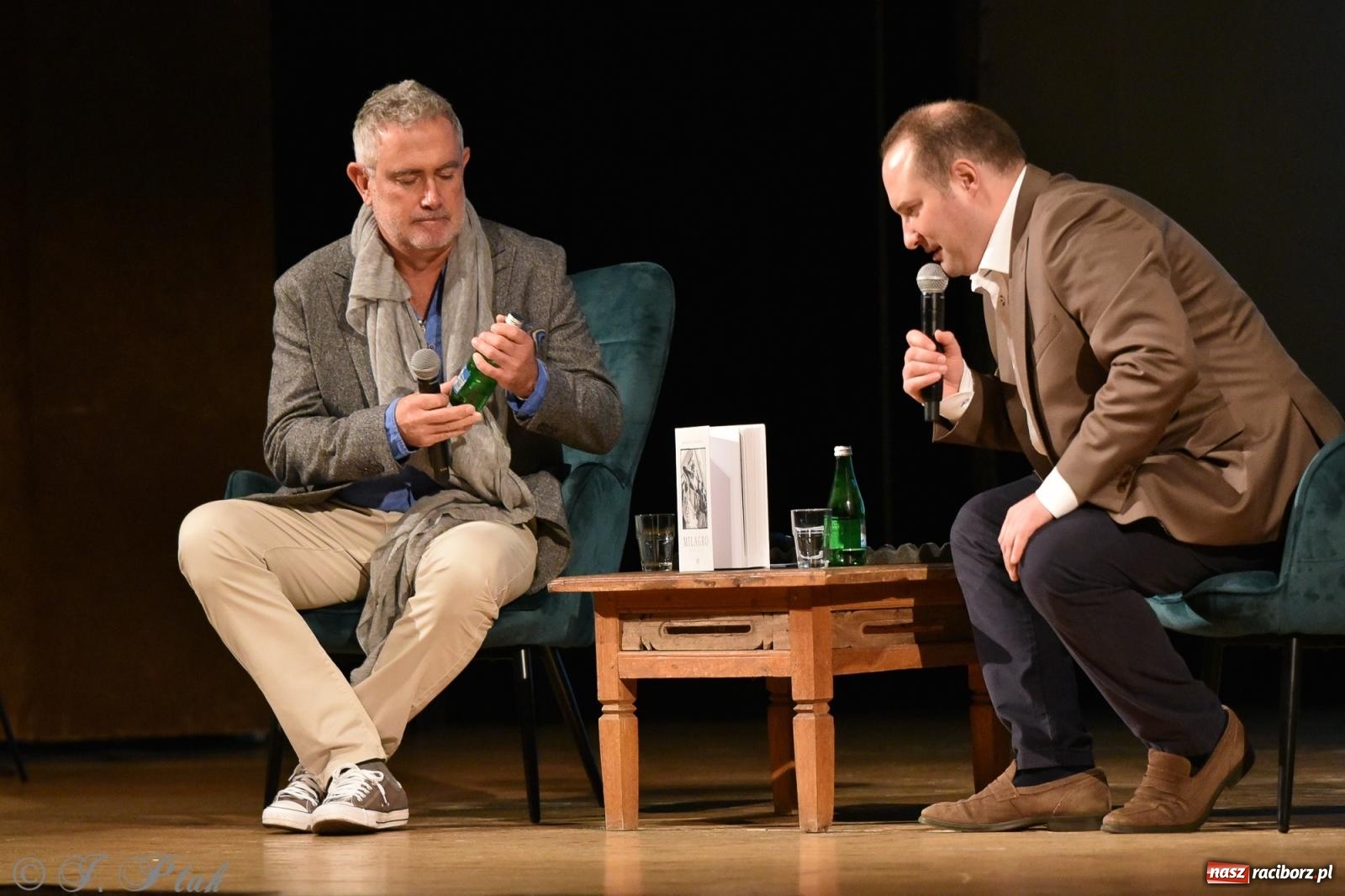 Zdjęcie w galerii na portalu naszraciborz.pl: Lodowi jeźdźcy i kubańskie rytmy. Rybicki i Kydryński na finał Wiatraków wiadomości z regionu