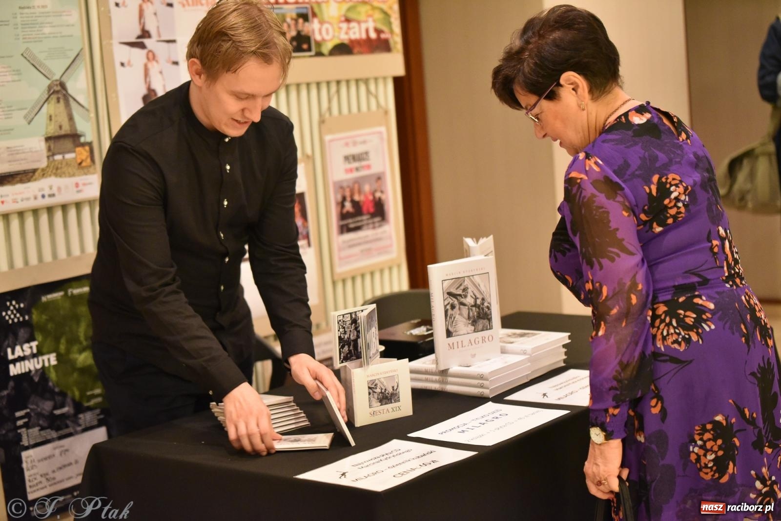 Zdjęcie w galerii na portalu naszraciborz.pl: Lodowi jeźdźcy i kubańskie rytmy. Rybicki i Kydryński na finał Wiatraków wiadomości z regionu