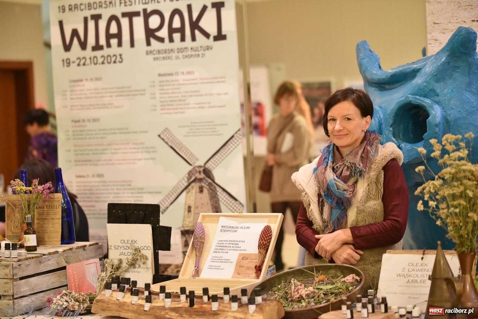 Zdjęcie w galerii na portalu naszraciborz.pl: Lodowi jeźdźcy i kubańskie rytmy. Rybicki i Kydryński na finał Wiatraków wiadomości z regionu