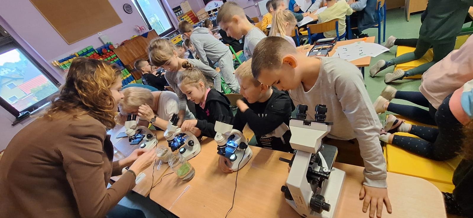 Zdjęcie w galerii na portalu naszraciborz.pl: Szkoły z Brzezia i Nędzy wyróżnione w 12. edycji Planety Energii wiadomości z regionu