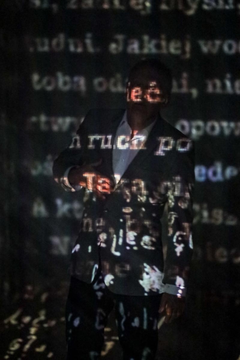 Zdjęcie w galerii na portalu naszraciborz.pl: Tekst urywa się... Niecodzienny teatralny poniedziałek w RCK wiadomości z regionu