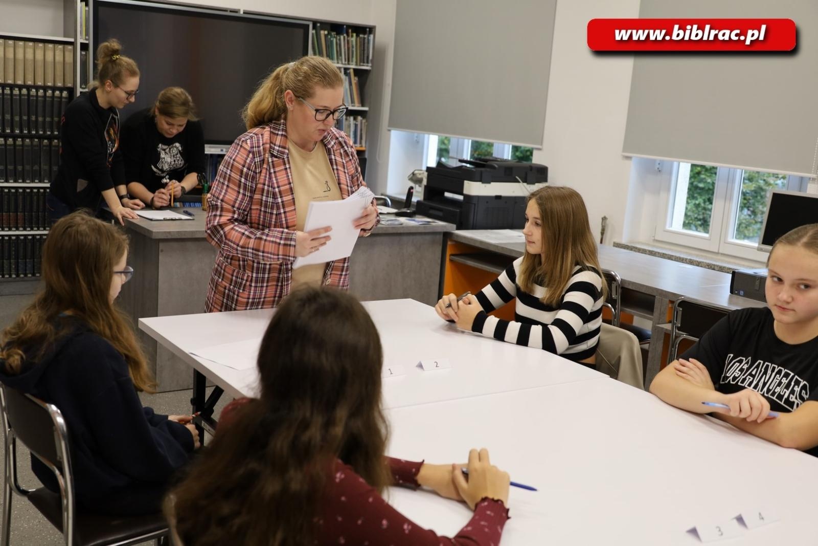 Zdjęcie w galerii na portalu naszraciborz.pl: Rodzina Monet – konkurs wiedzy w raciborskiej bibliotece wiadomości z regionu