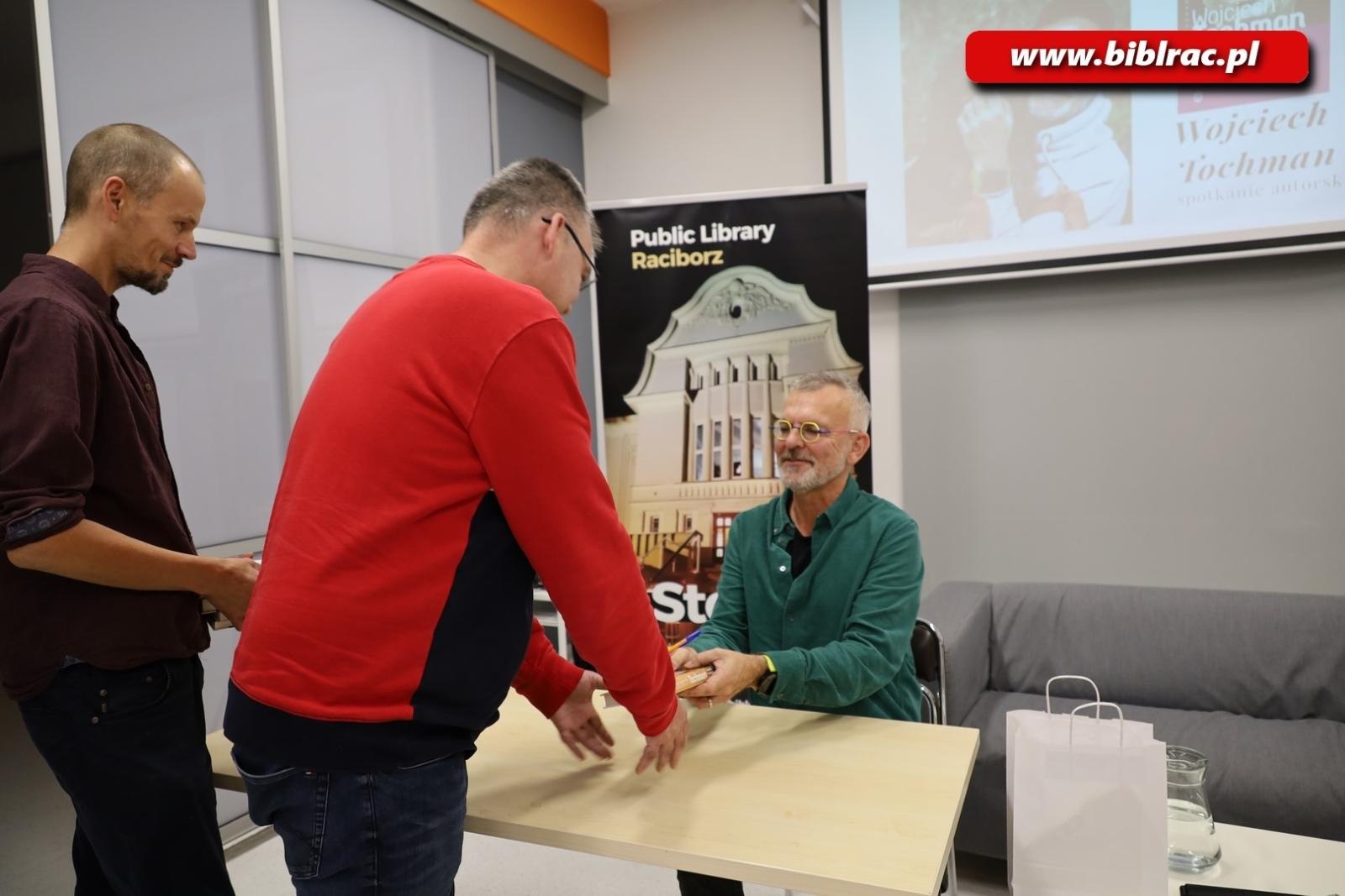 Zdjęcie w galerii na portalu naszraciborz.pl: Historia na śmierć i życie Wojciecha Tochmana w raciborskiej bibliotece wiadomości z regionu