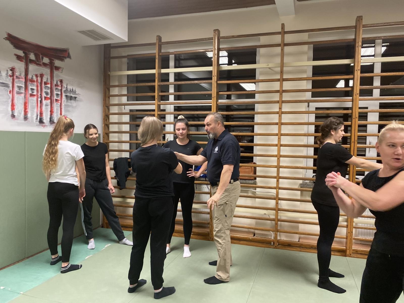 Zdjęcie w galerii na portalu naszraciborz.pl: Ruszył kurs samoobrony dla pań wiadomości z regionu