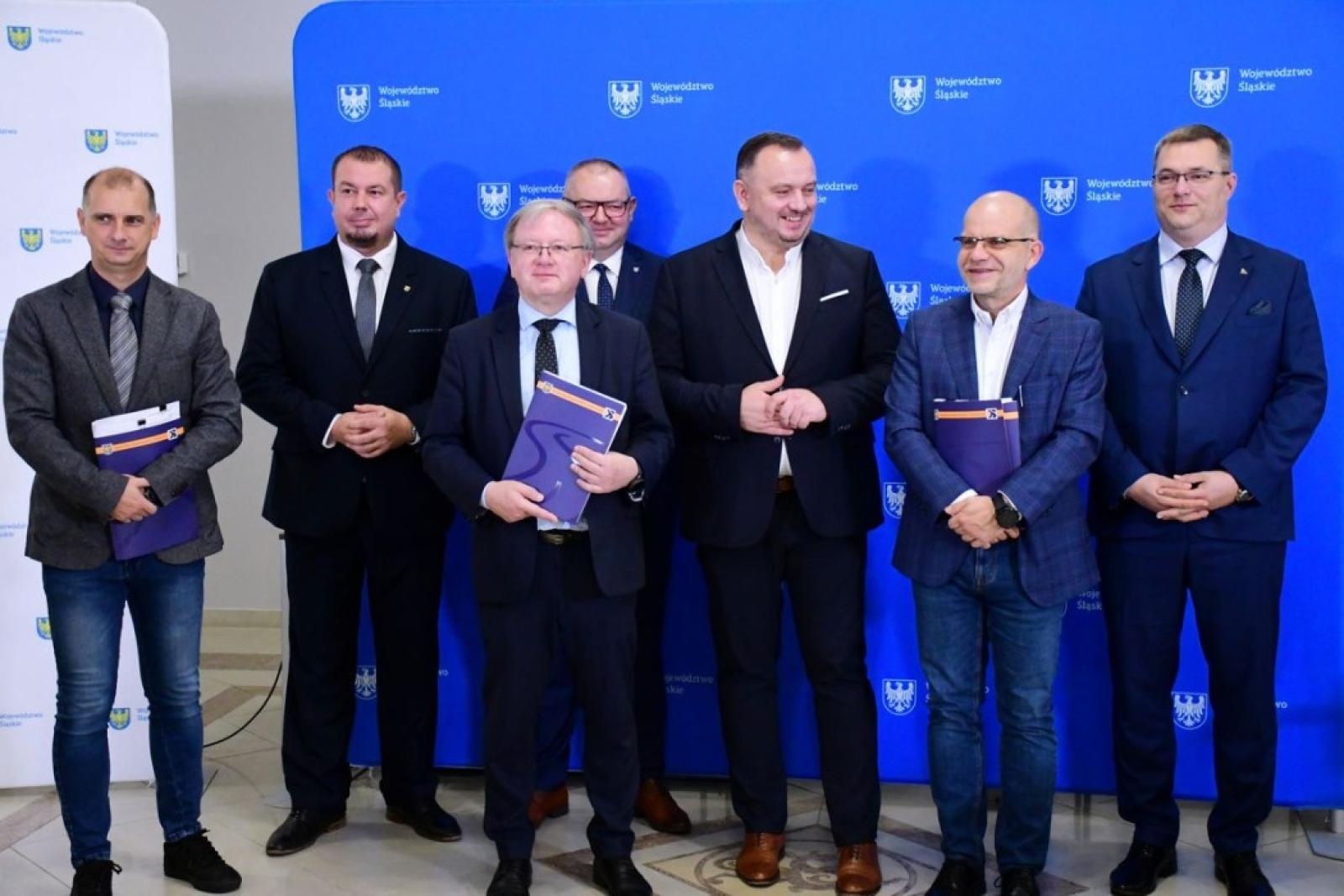 Zdjęcie w galerii na portalu naszraciborz.pl: Podpisano umowę na północno-zachodnią obwodnicę Raciborza wiadomości z regionu