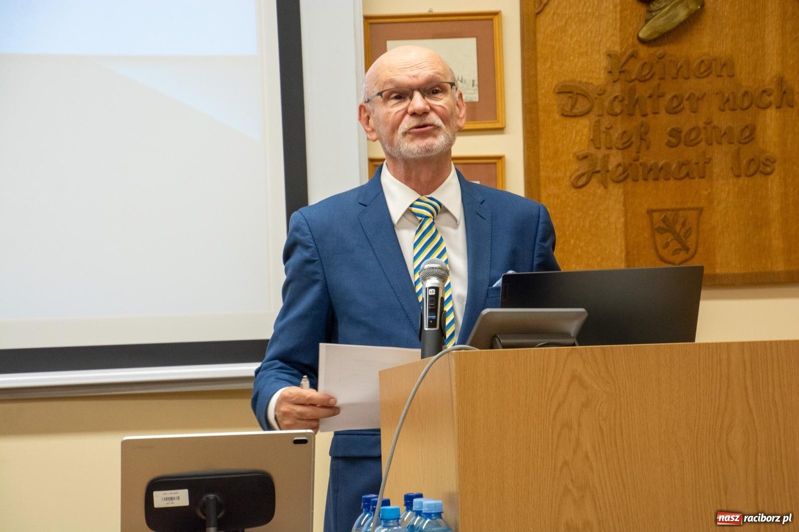 Zdjęcie w galerii na portalu naszraciborz.pl: Jerzy Buzek gościem na seminarium Eunomii w raciborskiej ANS wiadomości z regionu