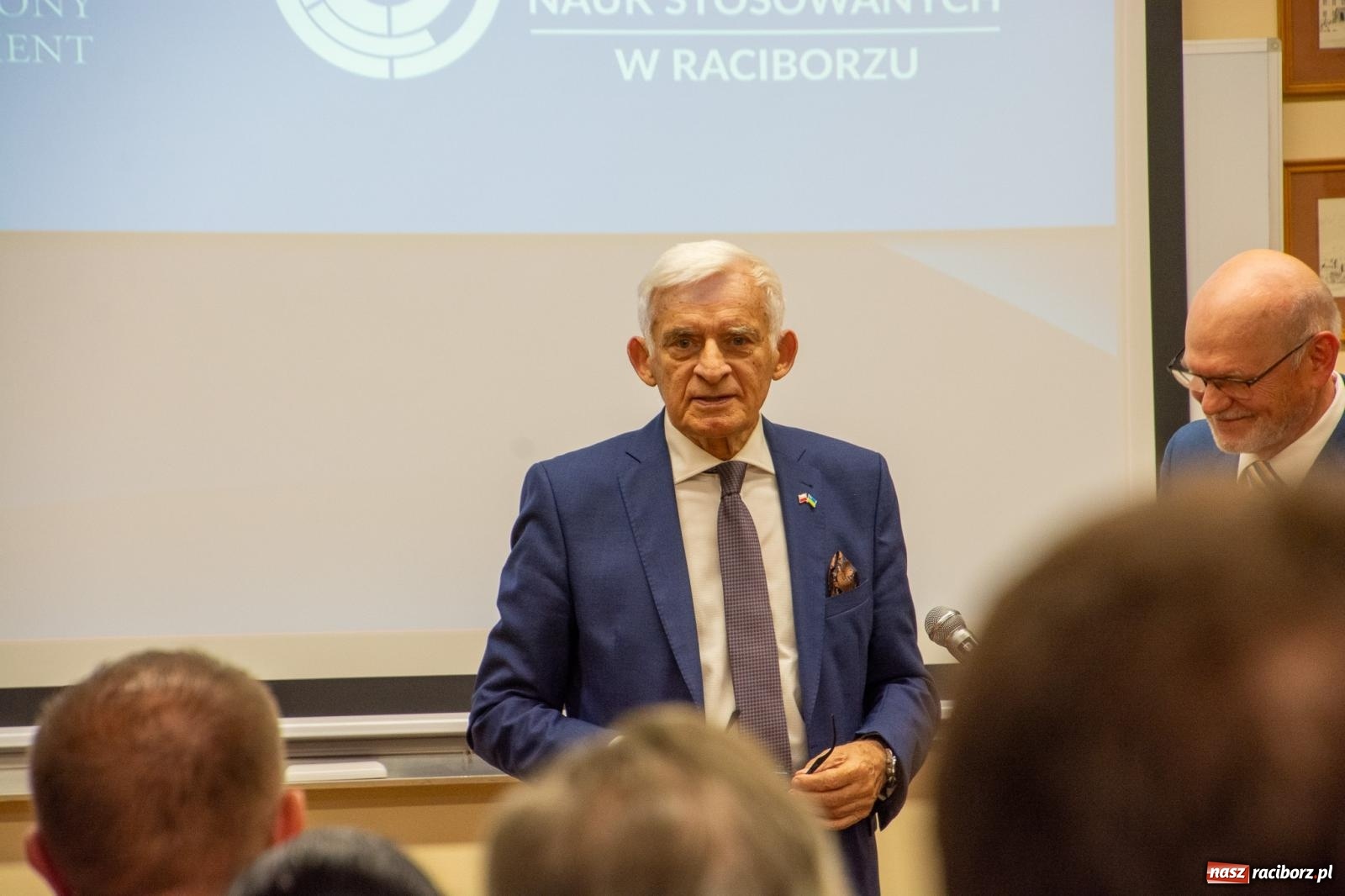 Zdjęcie w galerii na portalu naszraciborz.pl: Jerzy Buzek gościem na seminarium Eunomii w raciborskiej ANS wiadomości z regionu