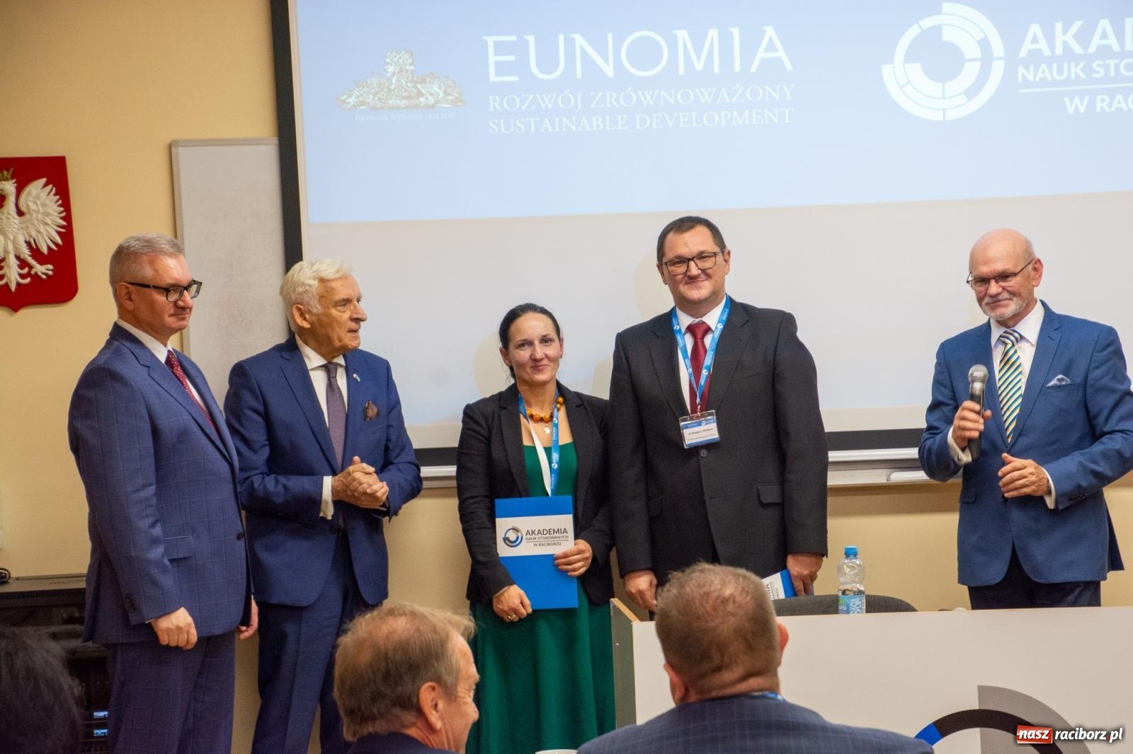Zdjęcie w galerii na portalu naszraciborz.pl: Jerzy Buzek gościem na seminarium Eunomii w raciborskiej ANS wiadomości z regionu