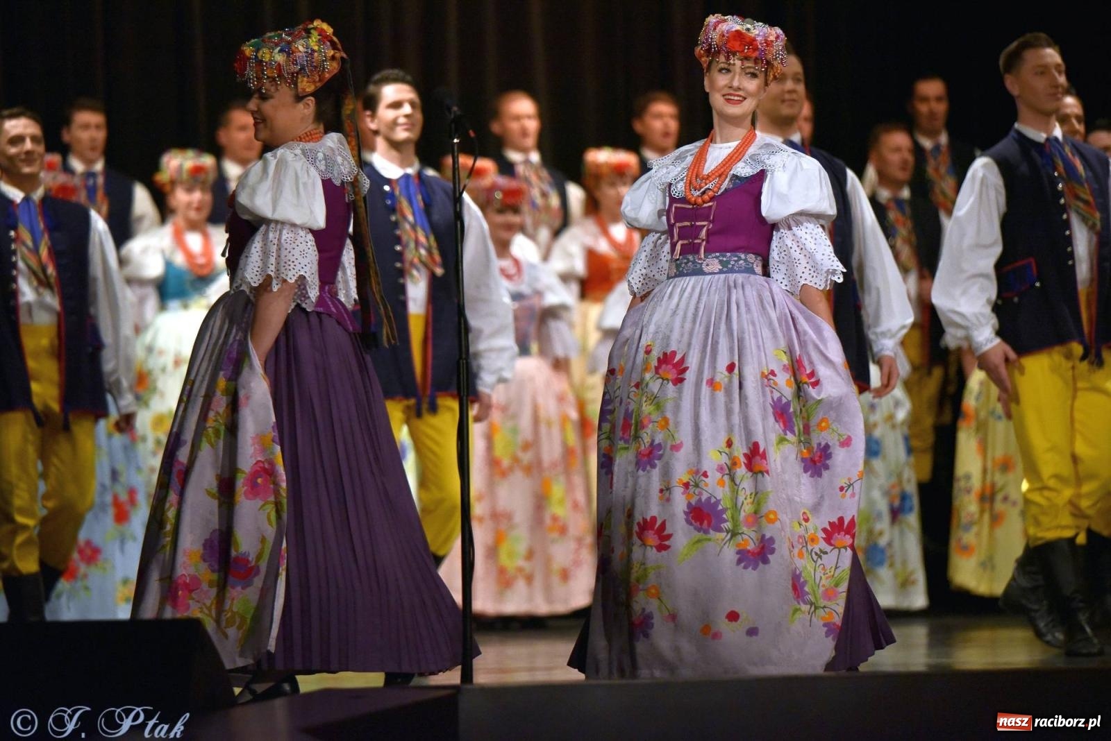 Zdjęcie w galerii na portalu naszraciborz.pl: Siedem dekad ze Śląskiem. Koncert w Raciborzu [FOTO i WIDEO] wiadomości z regionu